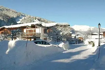 Chalet Carlinouf Hotel Courchevel