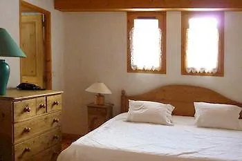 Chalet Carlinouf Hotel Courchevel 0*,  France